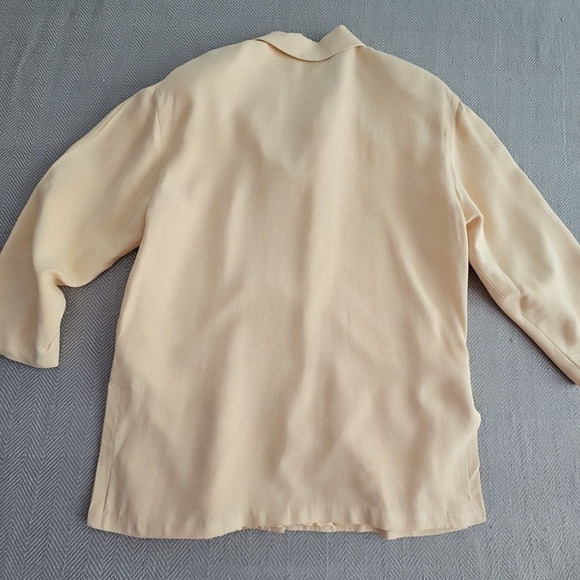 Talbots 100% Silk Rich Elegant Creamy Yellow Blazer Jacket 10W Lined Long Sleeve - Picture 2 of 16